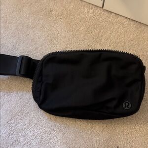 lululemon Fanny pack - black